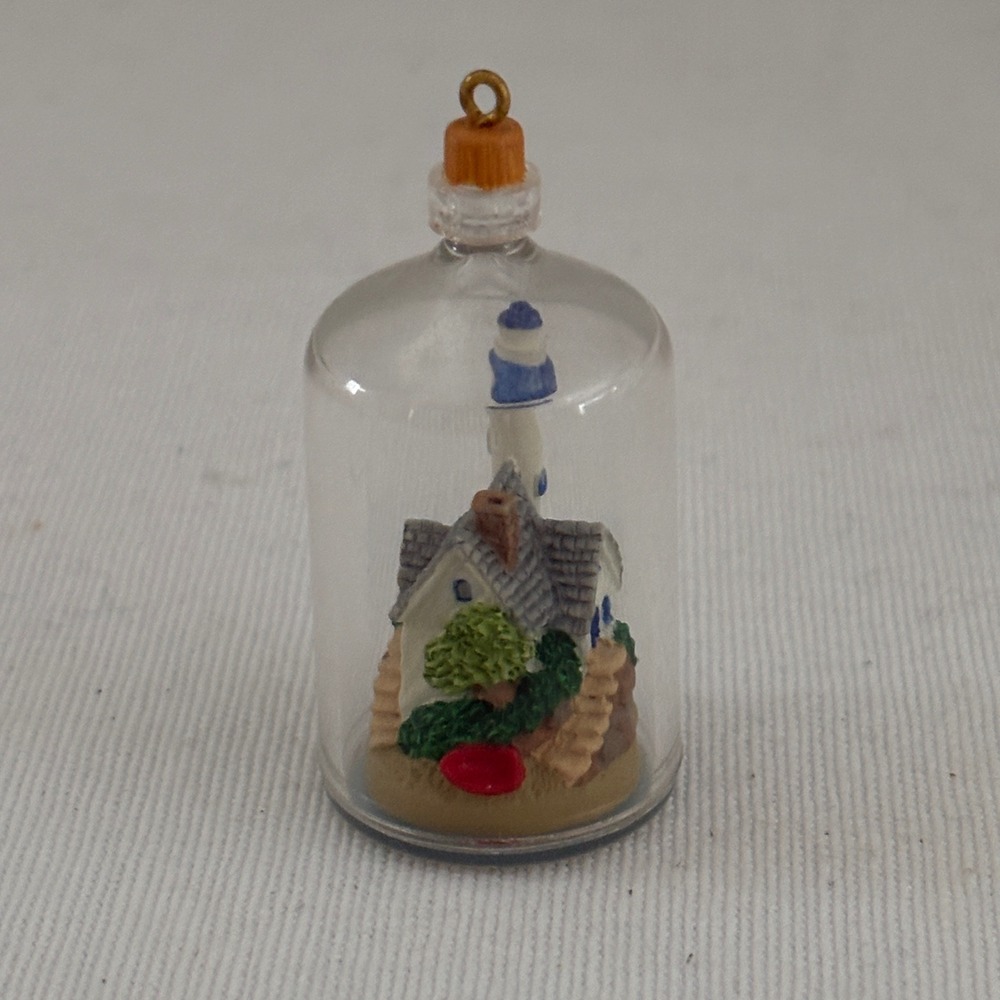 2001 Hallmark Keepsake Miniature Lighthouse Cottage Bottle Christmas Ornament - Picture 5 of 6